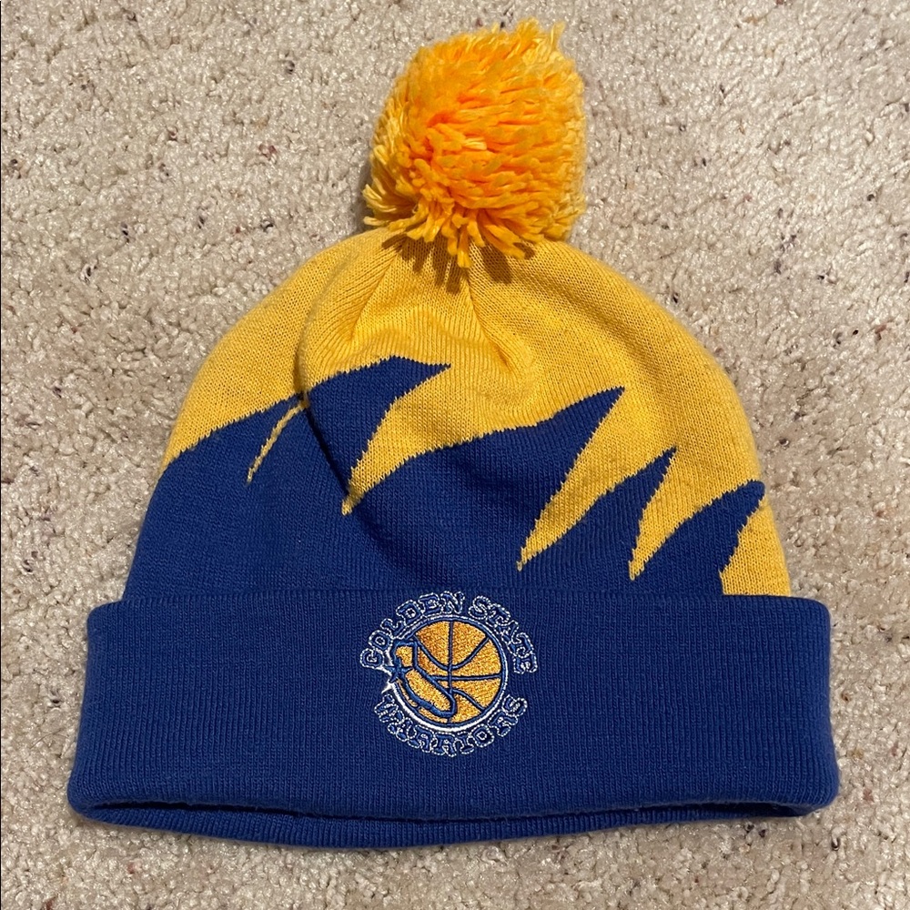VINTAGE RARE SPLASH MITCHELL & NESS GOLDENSTATE WARRIORS CURRY BEANIE SZ OS